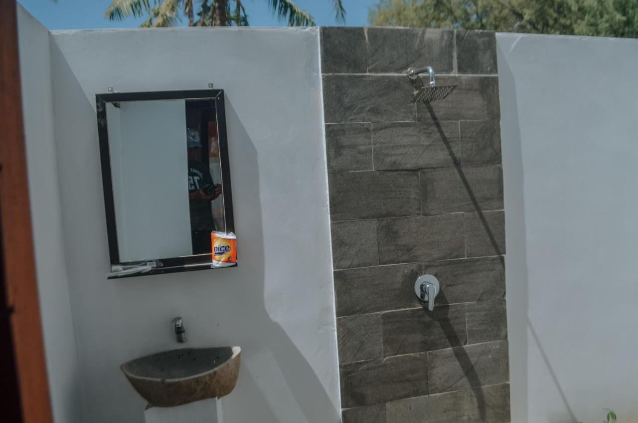 Laba Laba Bungalow Gili Meno Esterno foto