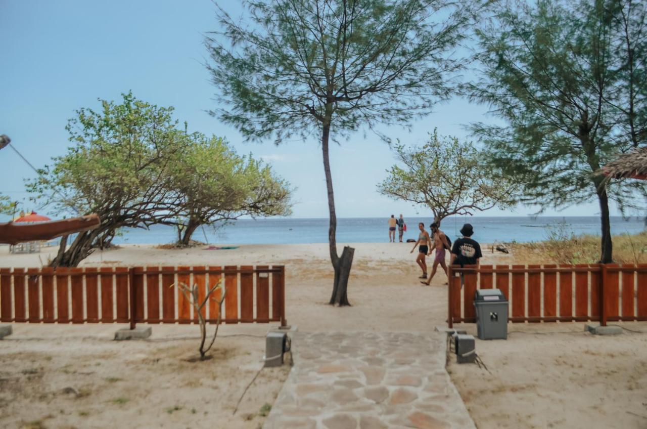 Laba Laba Bungalow Gili Meno Esterno foto